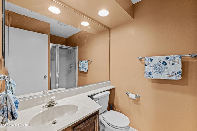 369 Brookview Ct, Condo with 2 bedrooms, 2 bathrooms and null parking in Howell NJ | Image 18