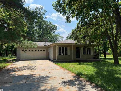 4215 Meadow Ln, Glennie, MI, 48737-9764 | Card Image