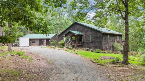 614 Sweetbriar Ln, Boones Mill, VA, 24065-3629 | Card Image