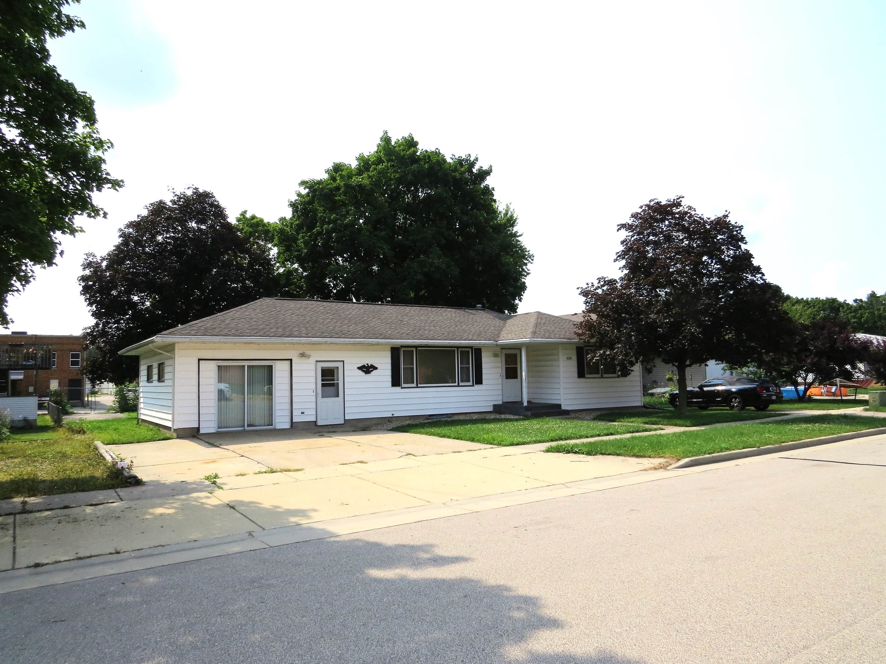 Center St, Black Earth, WI 53515
