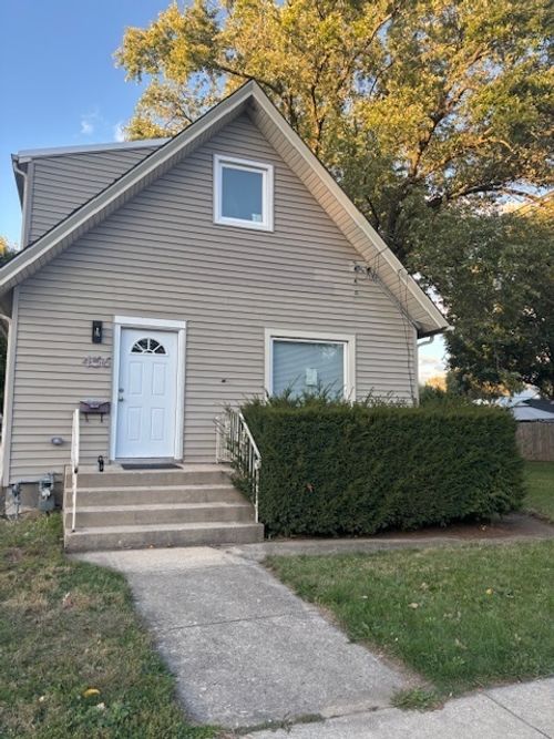 456 Franklin Blvd, Elgin, IL, 60120-4439 | Card Image