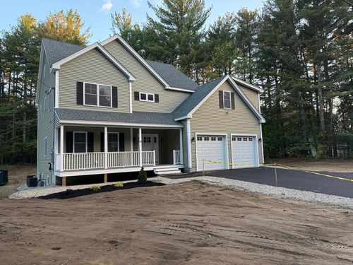 15 Norris Rd, Tyngsboro, MA, 01879-1227 | Card Image