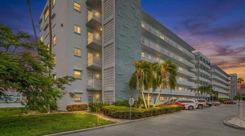 302-5925 Shore Blvd S, Gulfport, FL, 33707-5907 | Card Image