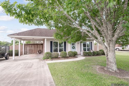 38035 N Robert Wilson Rd, Gonzales, LA, 70737-8004 | Card Image