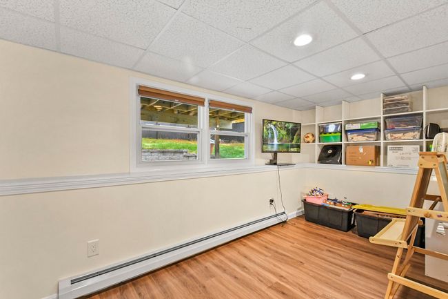 24 Glen Dr, House other with 3 bedrooms, 3 bathrooms and null parking in Nashua NH | Image 28