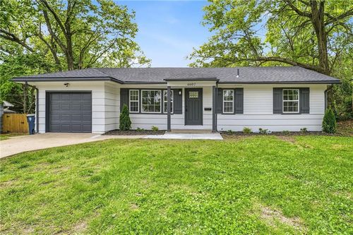 4607 E 112th Terrace, Kansas City, MO, 64137 | Card Image