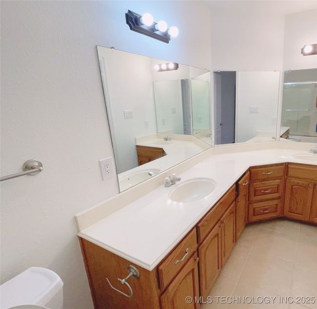 102 Northridge Dr, House other with 3 bedrooms, 2 bathrooms and null parking in Durant OK | Image 13