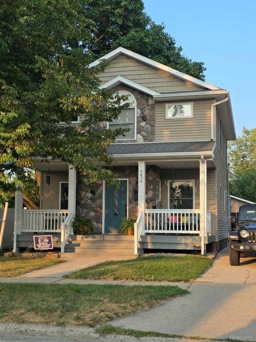 3676 Phillips Ave, Berkley, MI, 48072-3422 | Card Image