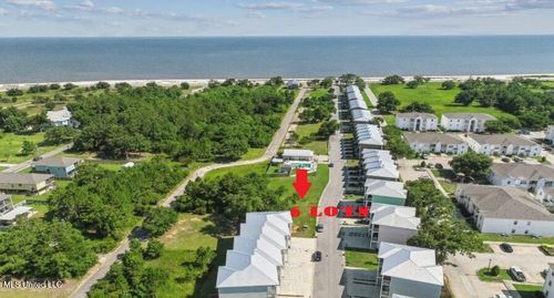 90-85-90 Oak Alley Ln, Long Beach, MS, 39560-8000 | Card Image