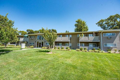 apt-a4-365 Route 111, Smithtown, NY, 11787-4741 | Card Image