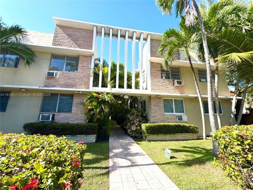 apt-32-4740 Pine Tree Dr, Miami Beach, FL, 33140-3167 | Card Image