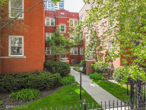 2s-731 Bittersweet Pl, Chicago, IL, 60613-2368 | Card Image