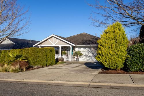 6270 Homestead Ave, Sechelt, BC, V7Z0M6 | Card Image