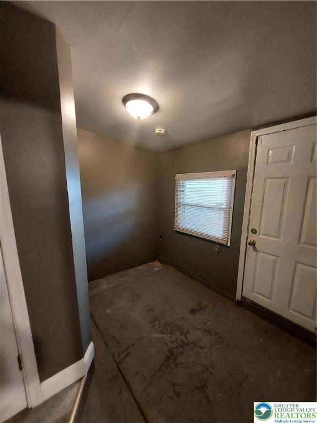 Rear entrance | Image 6