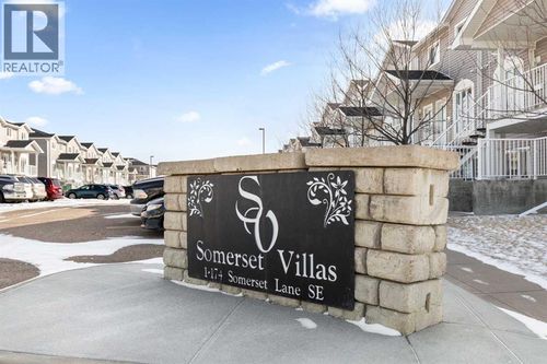 111 Somerset Lane Se, Medicine Hat, AB, T1B0E8 | Card Image
