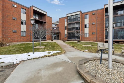 318-1800 Riverwood Drive, Burnsville, MN, 55337 | Card Image