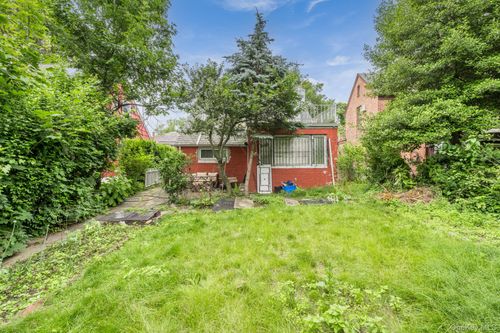 85-24 Eton St, Jamaica, NY, 11432-2407 | Card Image