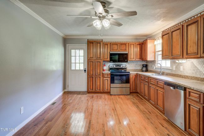 118 Hilbert Cir, House other with 3 bedrooms, 2 bathrooms and null parking in Jonesborough TN | Image 8