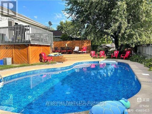 8272 Woodsview Cres, Niagara Falls, ON, L2H3G1 | Card Image
