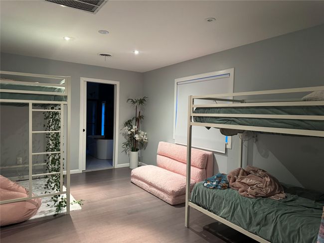 View of pantry | Image 12