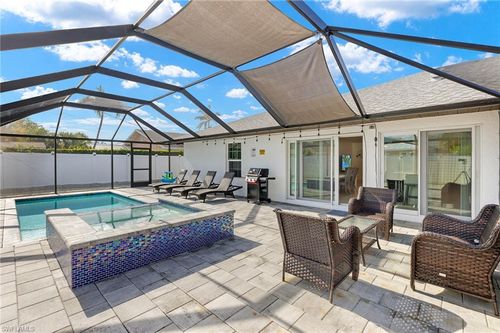 749 91st Ave N, Naples, FL, 34108-2424 | Card Image