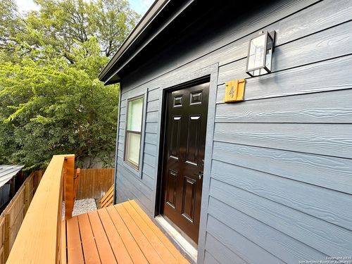 apt-4-2204 W San Antonio St, New Braunfels, TX, 78130-6710 | Card Image
