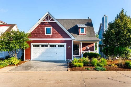 9 Windward Way, Ottawa, IL, 61350-9038 | Card Image