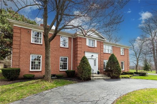 137 Nottingham Ter, Buffalo, NY, 14216-3504 | Card Image