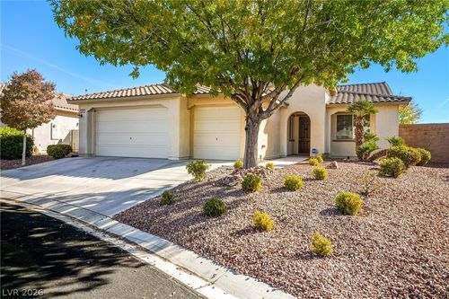 5661 E Fiore Dr, Pahrump, NV, 89061-7028 | Card Image