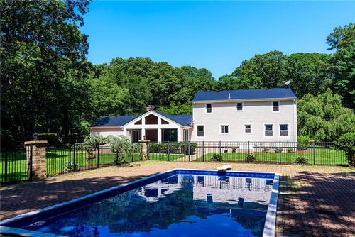 680 Fletcher Rd, North Kingstown, RI, 02852-1616 | Card Image