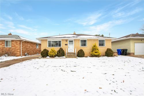 14398 Sheldon Road, Brook Park, OH, 44142 | Card Image