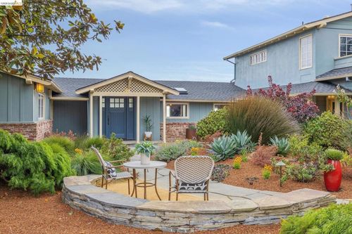 36 Kensington Ct, Kensington, CA, 94707-1010 | Card Image