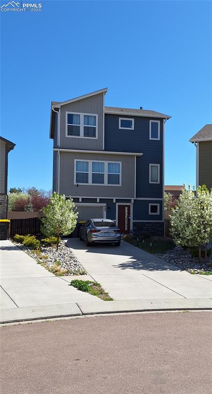 Grissom Dr, Colorado Springs, CO 80915
