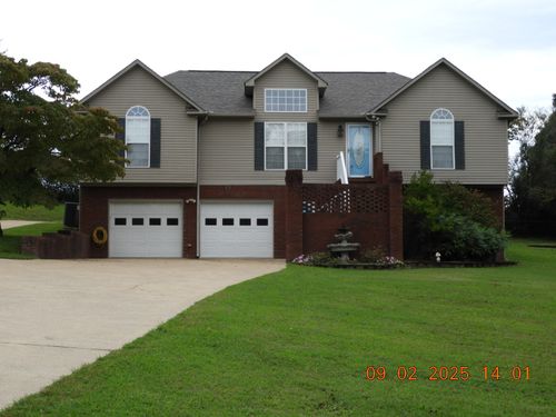 1325 Matthew Ave, Lawrenceburg, TN, 38464-7561 | Card Image