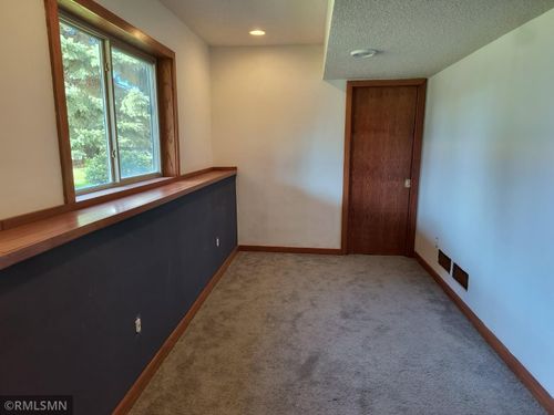 1616 Wexford Ln, Shakopee, MN, 55379-4399 | Card Image