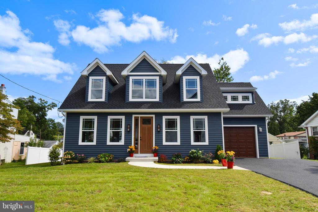 Osceola Ave, Elkins Park, PA 19027