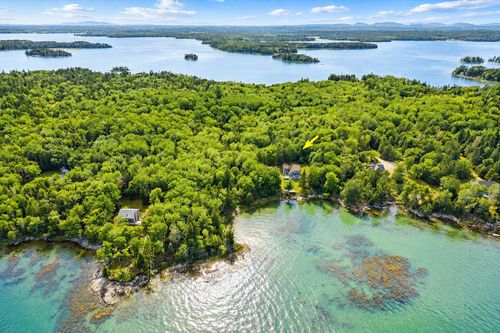 562 Rays Point Rd, Milbridge, ME, 04658-3232 | Card Image