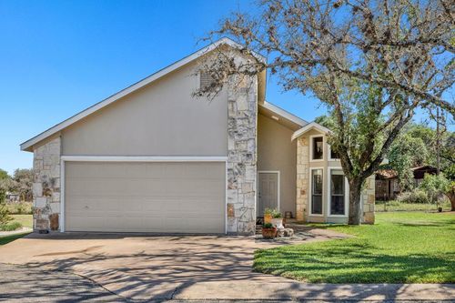 102 Pitchfork Dr, Johnson City, TX, 78636-2171 | Card Image