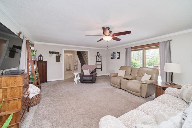 Livingroom with Sliders to Deck | Image 16