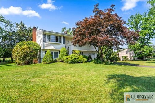 8 Stafford Dr, Piscataway, NJ, 08854-5626 | Card Image