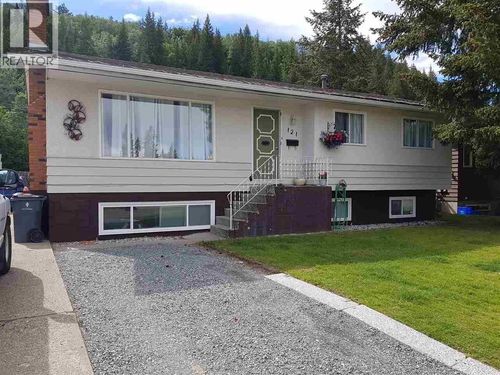121 Van Somer St, Prince George, BC, V2M6C9 | Card Image