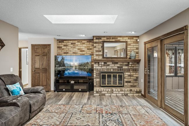 613 Chateau Cir, House other with 5 bedrooms, 3 bathrooms and null parking in Burnsville MN | Image 14