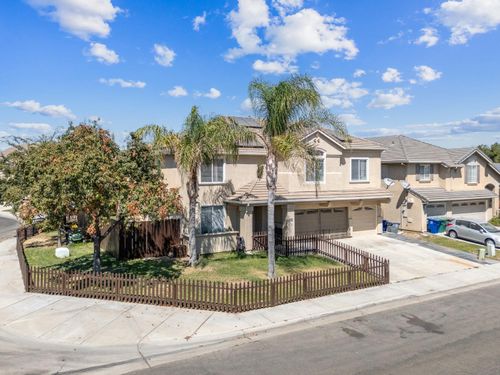 942 Garden Street, Los Banos, CA, 93635 | Card Image