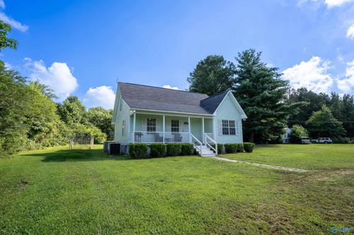519 Frost Cir, Henagar, AL, 35978-5252 | Card Image