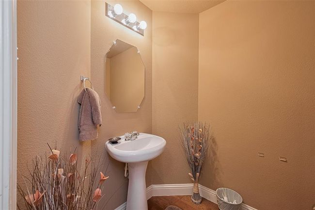 1402 Merryglen Ct, House other with 3 bedrooms, 3 bathrooms and 2 parking in Spring TX | Image 19
