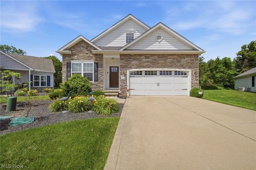 1023 Spring Run Blvd, Painesville, OH, 44077-1754 | Card Image