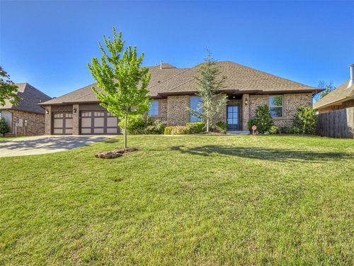 2701 Hermoso Circle, Edmond, OK, 73034 | Card Image