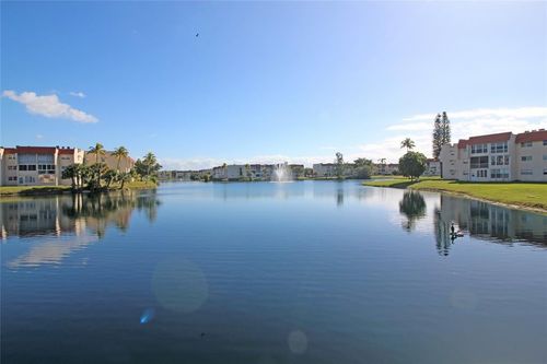 112-2750 W Sunrise Lakes Dr, Sunrise, FL, 33322-7702 | Card Image