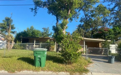 1912 Brust Ave, Tampa, FL, 33612-6067 | Card Image
