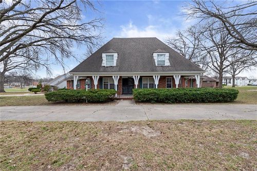 11415 Minor Dr, Kansas City, MO, 64114-5436 | Card Image